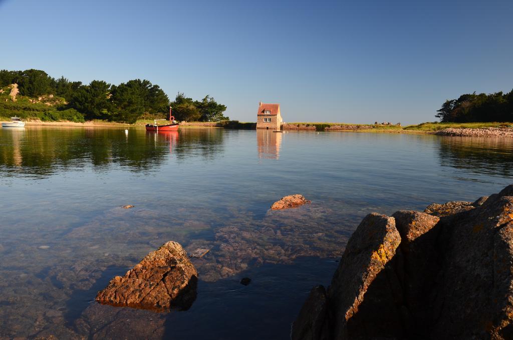 Villa A Deux Pas Des Iles Penvénan Esterno foto